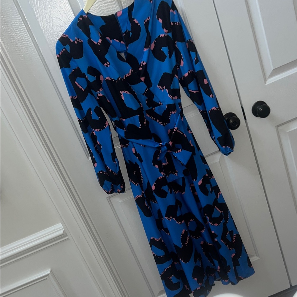 Chic Blue and Black Animal Patterned Long Sleeve faux Wrap Dress